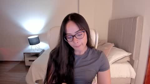 Snapshot of samy_one chatting on 10-30-25, 09:15 Samy online show from 10-30-25, 09:15