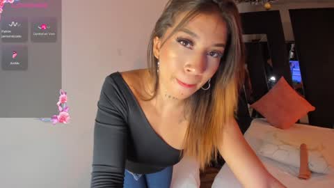 Snapshot of samy_ross_ chatting on 12-18-24, 06:25 Find me at when im offline here. online show from 12-18-24, 06:25