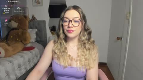 Snapshot of samysweet_8 chatting on 04-04-26, 11:08 Samanta online show from 04-04-26, 11:08