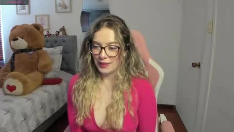 Snapshot of samysweet_8 chatting on 04-17-26, 01:47 Samanta online show from 04-17-26, 01:47