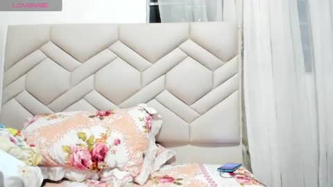 Sanddi  online show from 12-30-24, 01:26