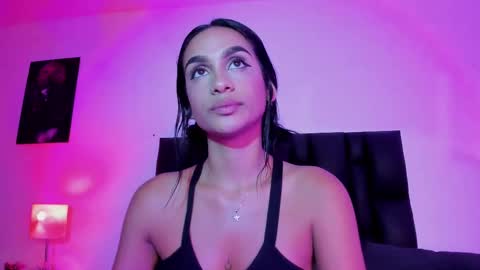 Snapshot of sander_mila chatting on 02-13-25, 12:35 MilaSander online show from 02-13-25, 12:35