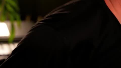 Snapshot of sanders_white chatting on 09-26-25, 11:53 Sanders online show from 09-26-25, 11:53