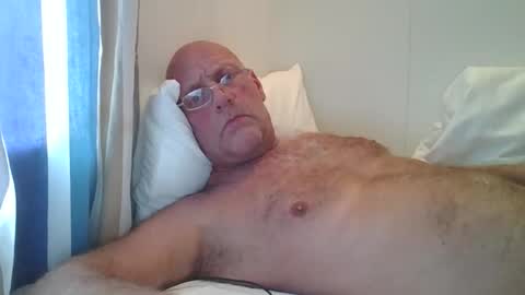 sandnesrune523 online show from 10-13-25, 11:21