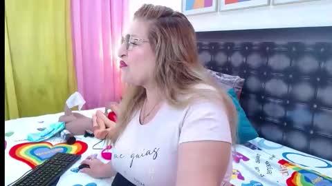 SANDRA online show from 05-12-26, 11:18