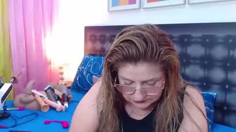 SANDRA online show from 08-06-26, 11:01