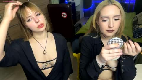 Snapshot of sandra_dimonds chatting on 04-24-26, 01:24 sandra dimonds online show from 04-24-26, 01:24