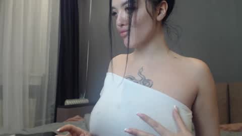 sandra_smith3007 online show from 12-25-24, 10:27