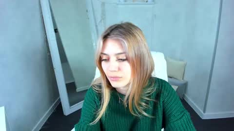 Snapshot of sandraa_anderson chatting on 02-13-25, 06:30 sandraa_anderson online show from 02-13-25, 06:30