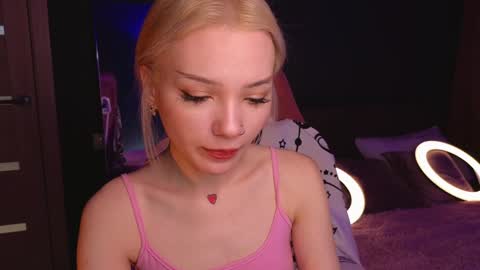 Sandy  online show from 01-20-25, 01:18