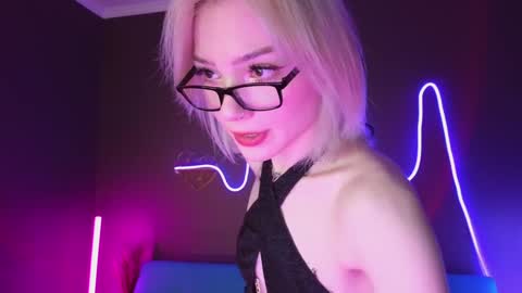 Sandy  online show from 02-09-25, 04:14