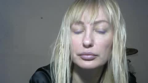 Sandra online show from 01-04-25, 02:25