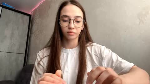 Ivy online show from 02-18-26, 06:42