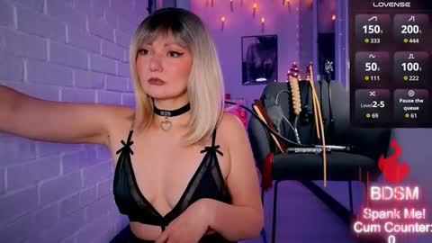 Snapshot of sandralawrence chatting on 12-19-25, 09:44 Schedule uploadedTake a look on NEW showAnd 2 Secret shows this month See youhope often online show from 12-19-25, 09:44