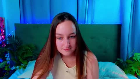 Snapshot of sandrawarren chatting on 05-25-26, 07:25 Sandra online show from 05-25-26, 07:25
