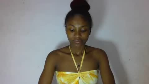 sandricaaa online show from 03-25-26, 10:21