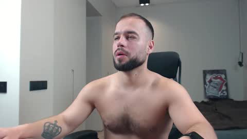 Snapshot of sandro_best chatting on 02-24-26, 09:29 DeAlex online show from 02-24-26, 09:29