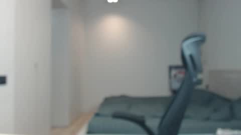 Snapshot of sandro_best chatting on 03-26-26, 09:37 DeAlex online show from 03-26-26, 09:37