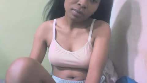 Snapshot of sandy735579 chatting on 04-08-26, 06:19 sandy735579 online show from 04-08-26, 06:19