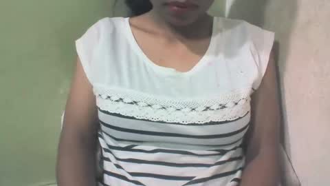 Snapshot of sandy735579 chatting on 04-14-26, 04:57 sandy735579 online show from 04-14-26, 04:57