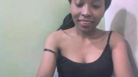Snapshot of sandy735579 chatting on 04-19-26, 08:57 sandy735579 online show from 04-19-26, 08:57
