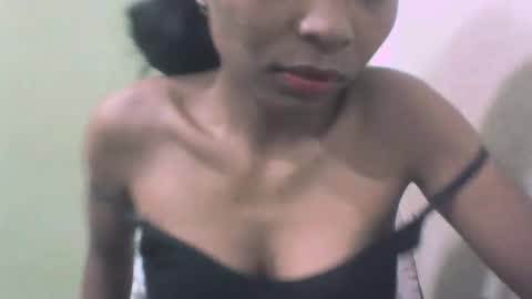 Snapshot of sandy735579 chatting on 04-21-26, 02:26 sandy735579 online show from 04-21-26, 02:26