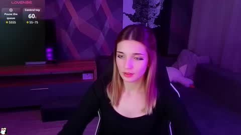 sandy_belle88 online show from 09-24-25, 08:01