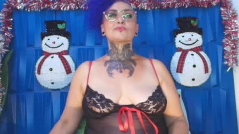 Snapshot of sandyrosee_ chatting on 12-06-24, 10:30 Sandy Rose online show from 12-06-24, 10:30