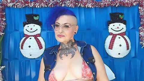 Snapshot of sandyrosee_ chatting on 12-12-24, 05:48 Sandy Rose online show from 12-12-24, 05:48