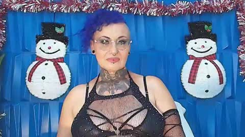 Snapshot of sandyrosee_ chatting on 12-13-24, 06:27 Sandy Rose online show from 12-13-24, 06:27