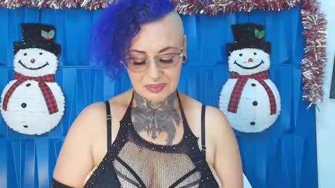 Snapshot of sandyrosee_ chatting on 12-30-24, 06:05 Sandy Rose online show from 12-30-24, 06:05