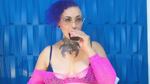 Snapshot of sandyrosee_ chatting on 01-01-25, 10:56 Sandy Rose online show from 01-01-25, 10:56