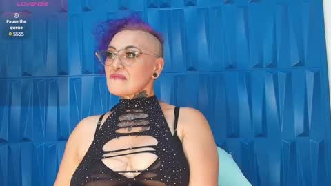 Snapshot of sandyrosee_ chatting on 01-27-25, 04:11 Sandy Rose online show from 01-27-25, 04:11