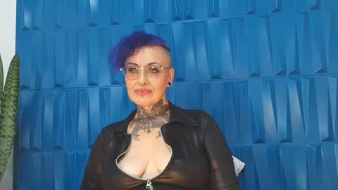 Snapshot of sandyrosee_ chatting on 02-11-25, 09:56 Sandy Rose online show from 02-11-25, 09:56