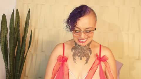 Snapshot of sandyrosee_ chatting on 03-01-25, 05:27 Sandy Rose online show from 03-01-25, 05:27