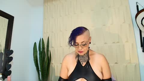 Snapshot of sandyrosee_ chatting on 03-09-25, 11:25 Sandy Rose online show from 03-09-25, 11:25