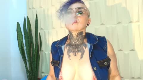 Snapshot of sandyrosee_ chatting on 03-10-25, 11:16 Sandy Rose online show from 03-10-25, 11:16