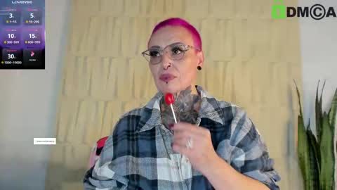 Snapshot of sandyrosee_ chatting on 09-17-25, 03:08 Sandy Rose online show from 09-17-25, 03:08