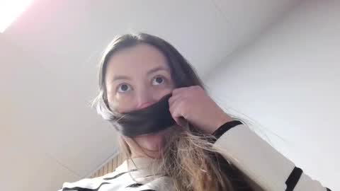 Snapshot of sanita_xi chatting on 02-15-26, 05:26 sanita_xi online show from 02-15-26, 05:26