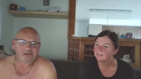 sanroom online show from 09-26-25, 02:43