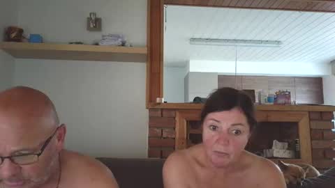 sanroom online show from 09-30-25, 02:11