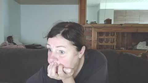 sanroom online show from 10-07-25, 02:03