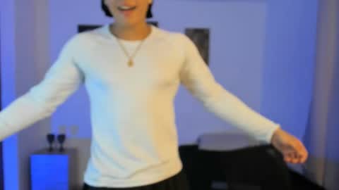 Snapshot of sant_wahlberg chatting on 06-14-26, 12:41 Sant online show from 06-14-26, 12:41