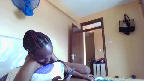 santalicious online show from 04-20-26, 09:01