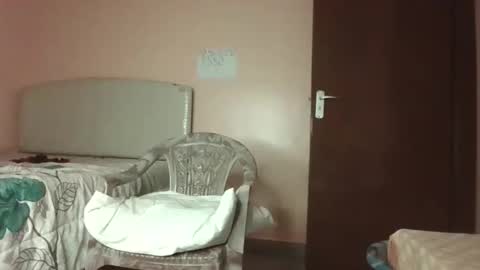 santalicious online show from 04-28-26, 02:27