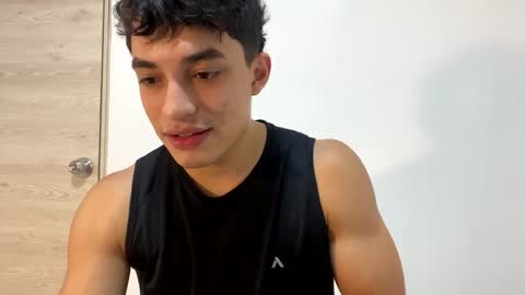Snapshot of santi36rt chatting on 02-19-26, 11:12 santi36rt online show from 02-19-26, 11:12