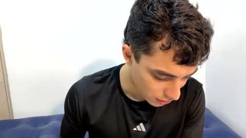 Snapshot of santi36rt chatting on 04-20-26, 12:35 santi36rt online show from 04-20-26, 12:35