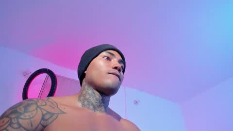 Snapshot of santi__ferrer chatting on 04-26-26, 03:53 Santi Ferrer online show from 04-26-26, 03:53