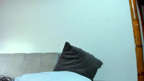 santi_twink19 online show from 06-14-26, 11:34