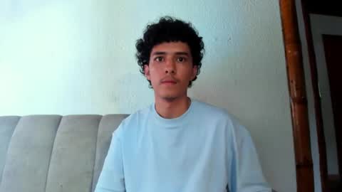 santi_twink19 online show from 06-14-26, 11:40